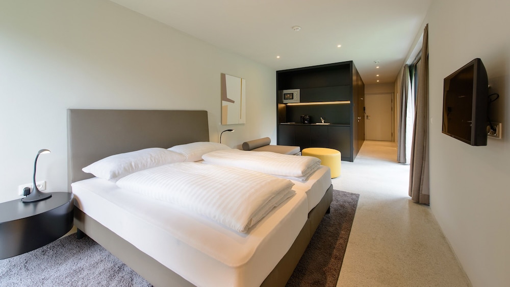 Blackhome Innsbruck City East - Image 3