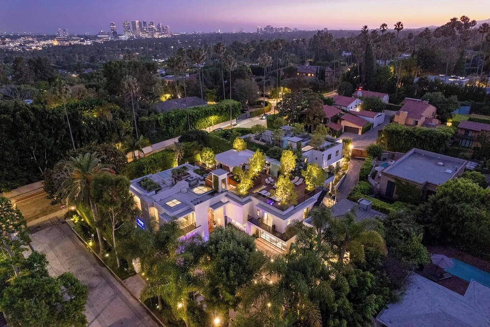 Alta Royale - Exquisite Designer Retreat Near Soho House & Rodeo Drive