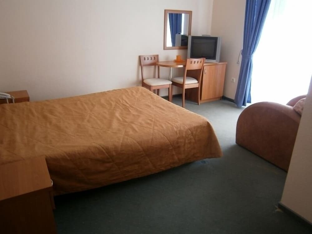 Photo 12