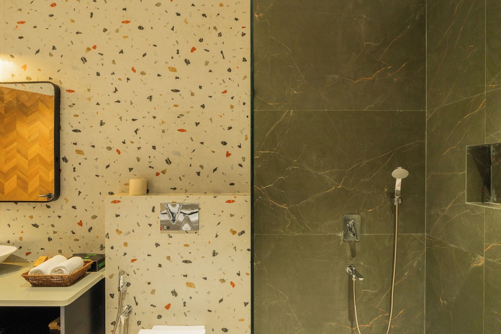 ELIVAAS Kamerios Maris 1 BHK Jacuzzi