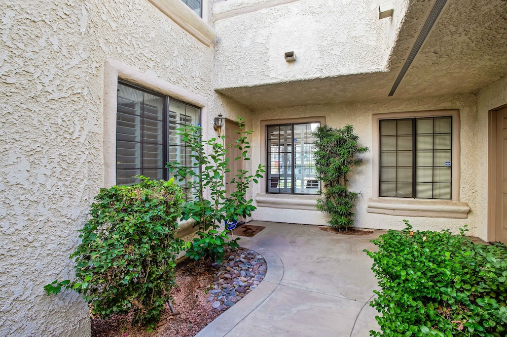 Mesquite Oasis Haven