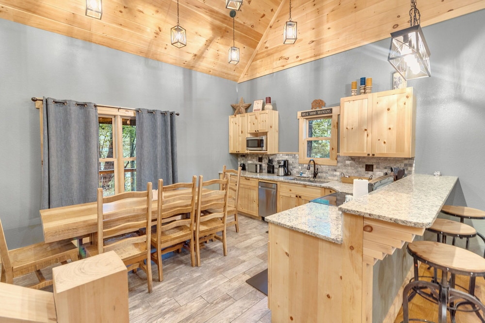 Pinewood Forest Walden's Creek Cabins