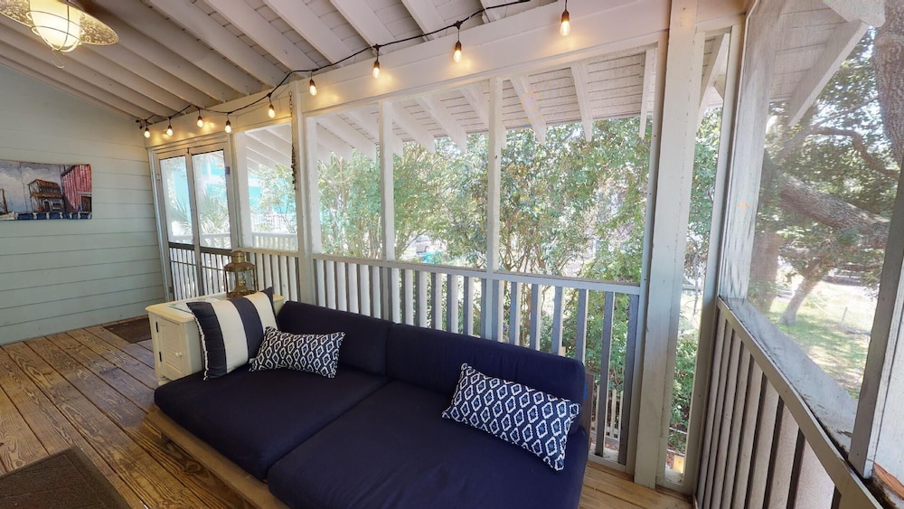 1616 Jones Avenue by Tybee Vacation Rentals