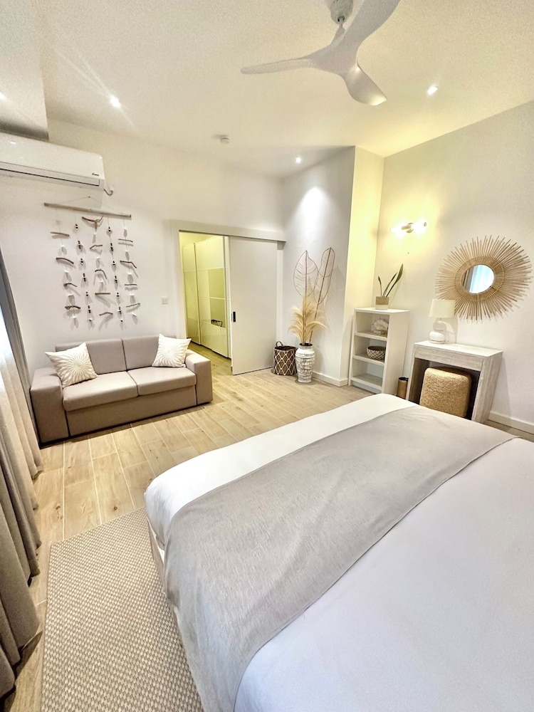 Pineapple Beach Villas photo 2