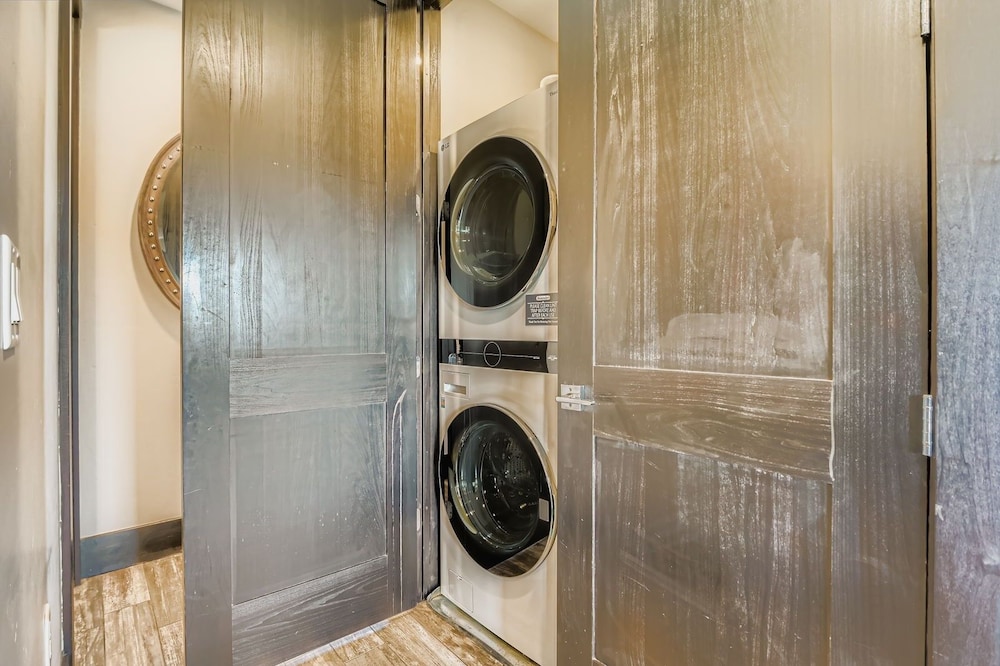 Tranquil Blackstone Getaway 3 Bedroom Townhouse