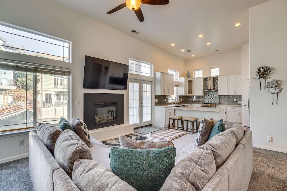 Sparks Home w/ Lake Access, 5 Mi to Downtown Reno! - Property Image 18