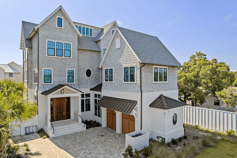 Endless Summer by Avantstay Oceanview, Private Pool, Golf Cart