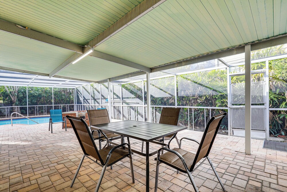 Davis Island Home w/ Lanai: 3 Mi to Downtown Tampa
