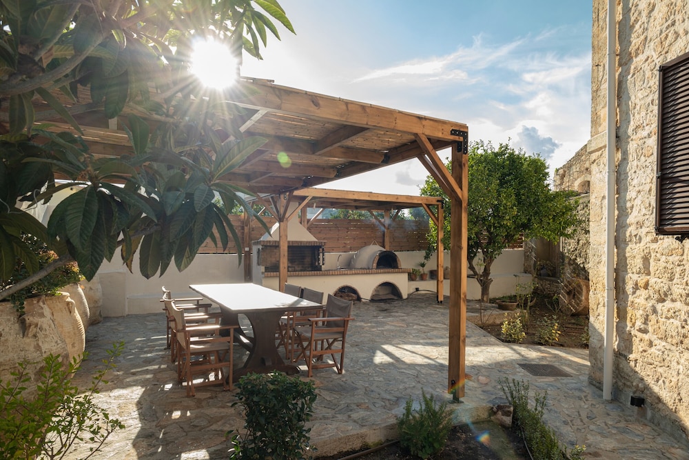 Antama Cretan Living view 4