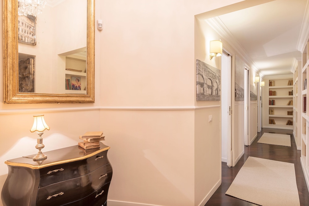 Mazzini Stylish 6 Pax Apartment