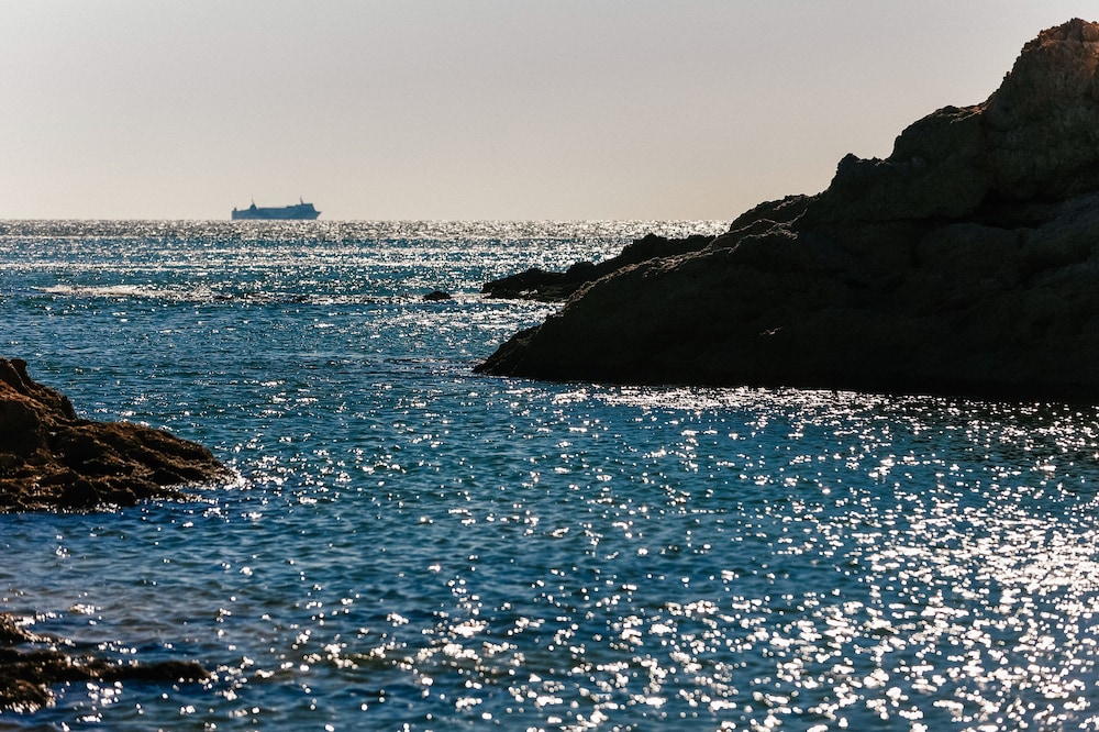 Dalian Sishi Jingyu Beach Resort Hotel