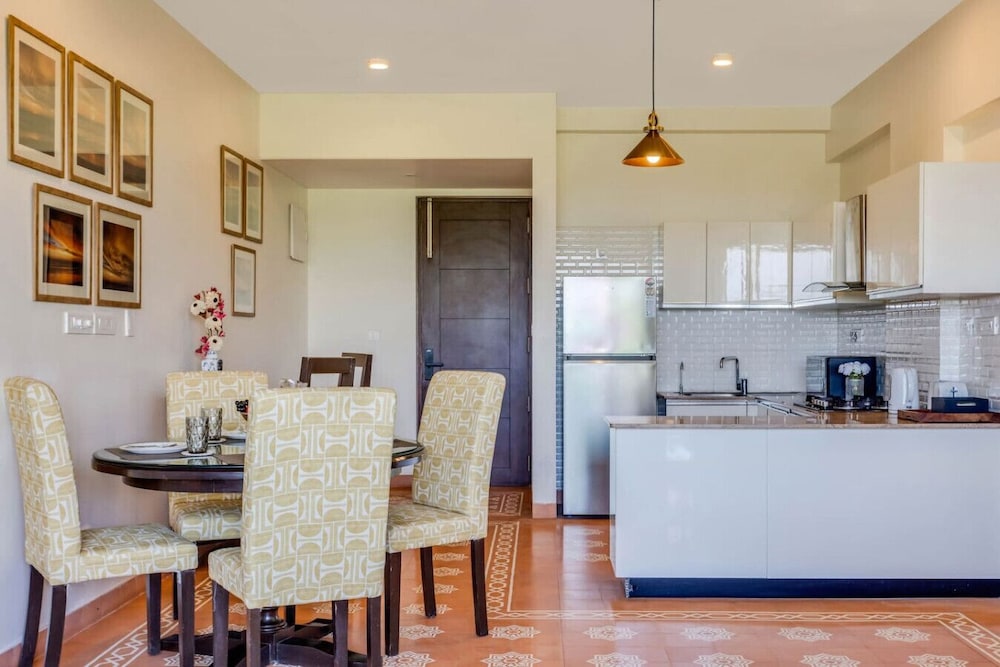 Serene Candolim 2bhk With Infinity Pool