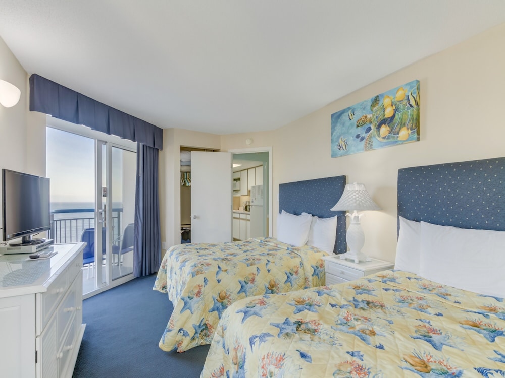 Spectacular Oceanfront Condo by Hosteeva view 3