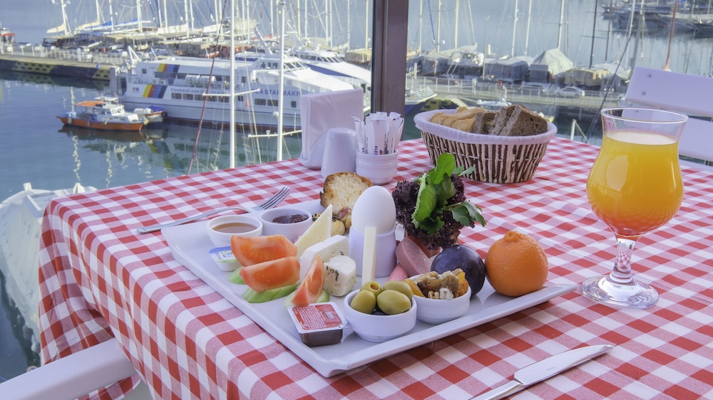 Alesta Yacht Otel - Image 100