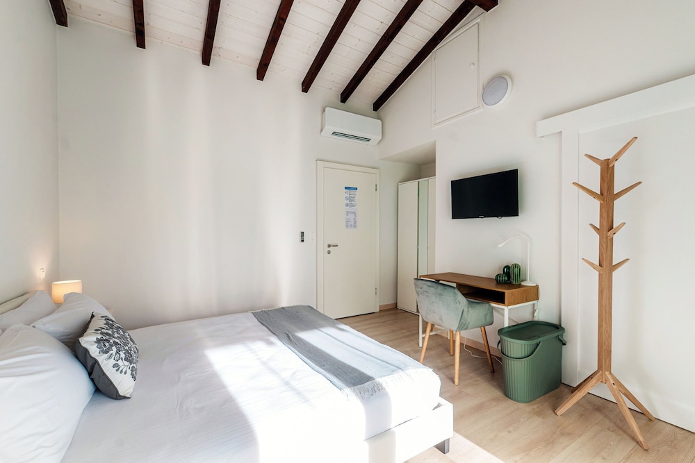 Florida Ascona Rooms