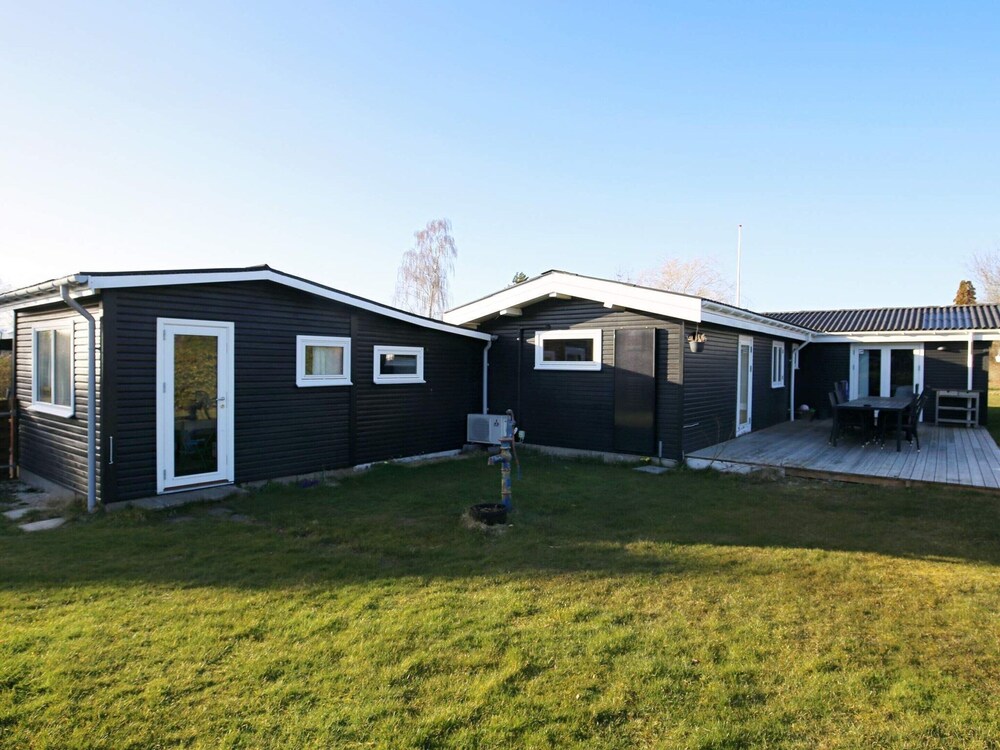 6 Person Holiday Home in Jaegerspris-by Traum