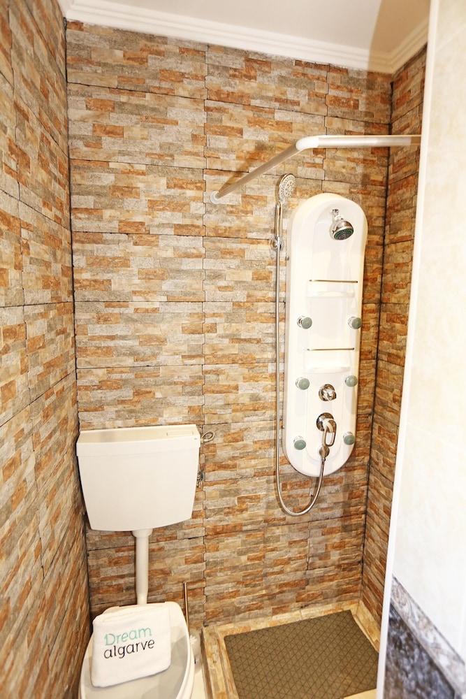 S 02 - 2 Bed Apartment in Quinta Silvestre
