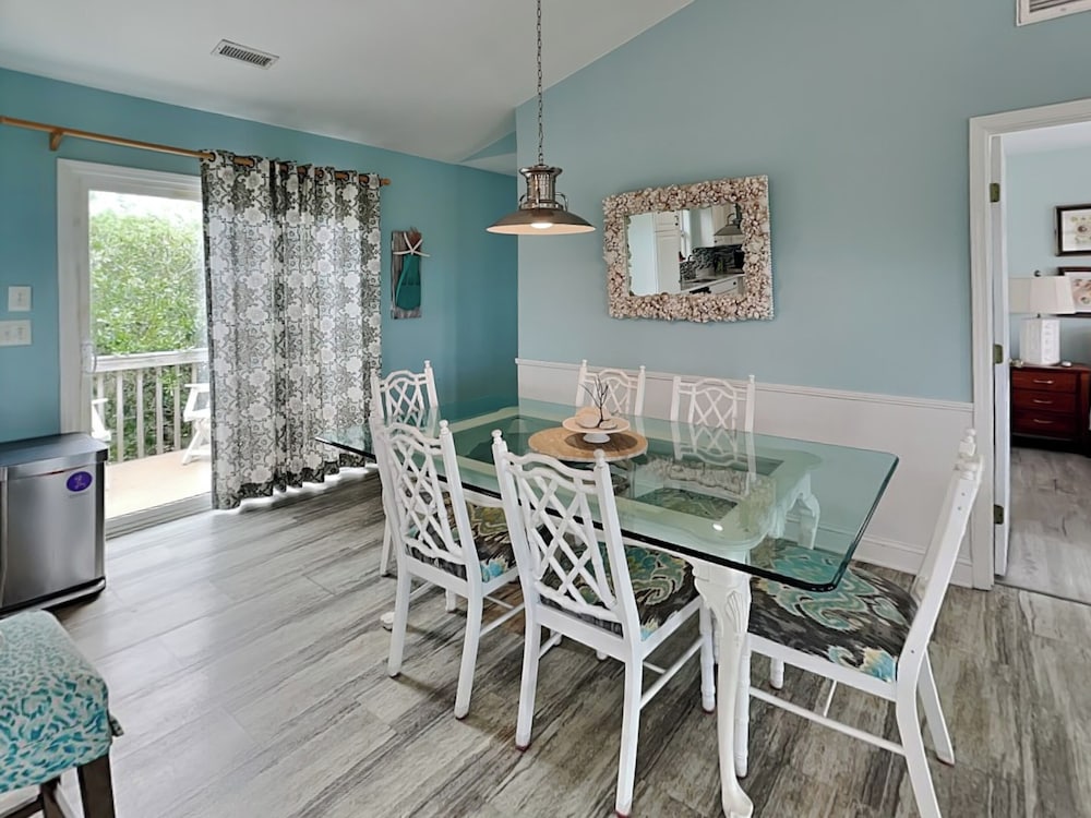 Bluebird by Topsail Realty