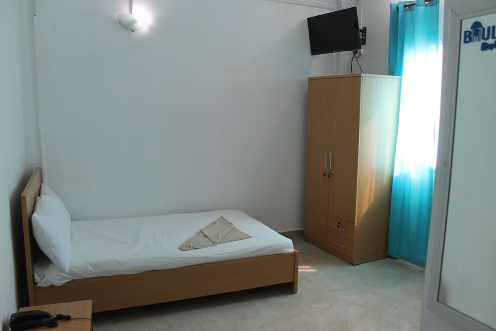 Photo 6