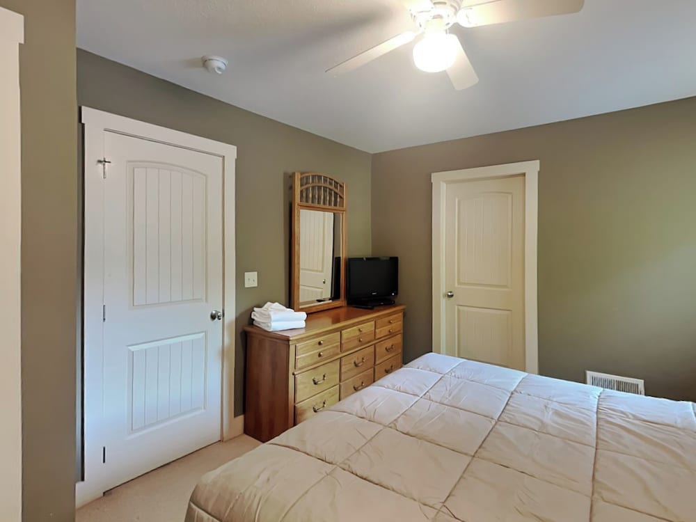 Gulfway Hideaway by Taylor Made Deep Creek
