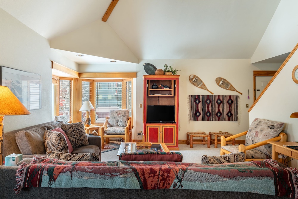 Smuggler B by Avantstay Excellent Condo Within Walking Distance Of Lift 7