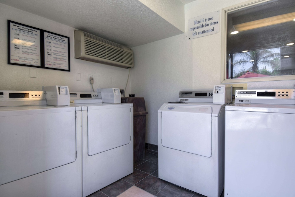 Motel 6 Riverside West - Jurupa Valley