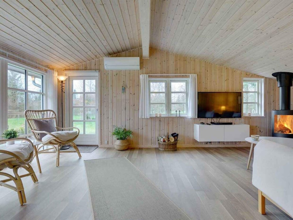 5 Star Holiday Home in Saeby