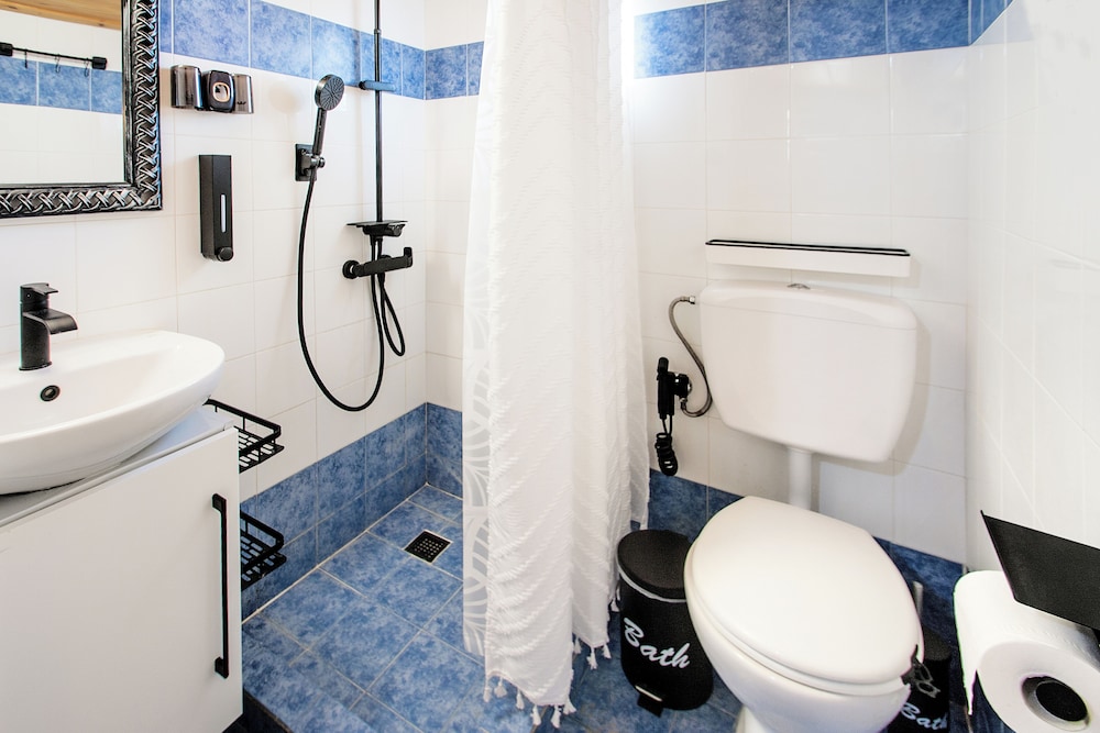 SkyFrame Apartments