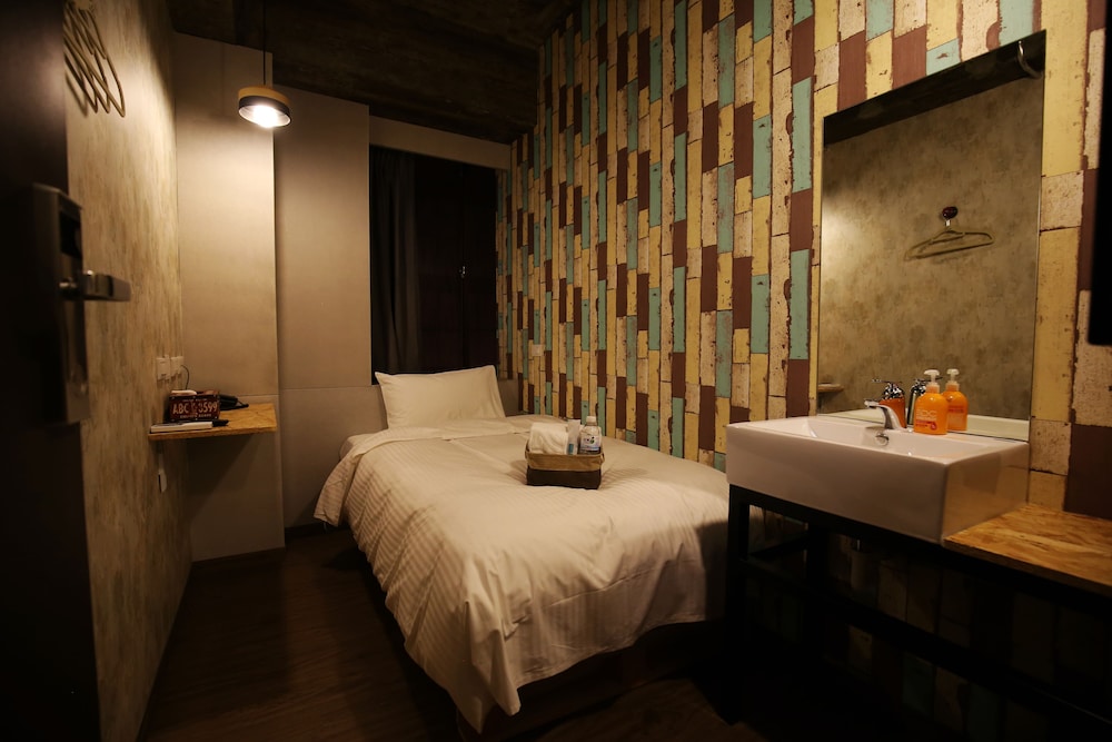 Nys Loft Hotel - Hostel