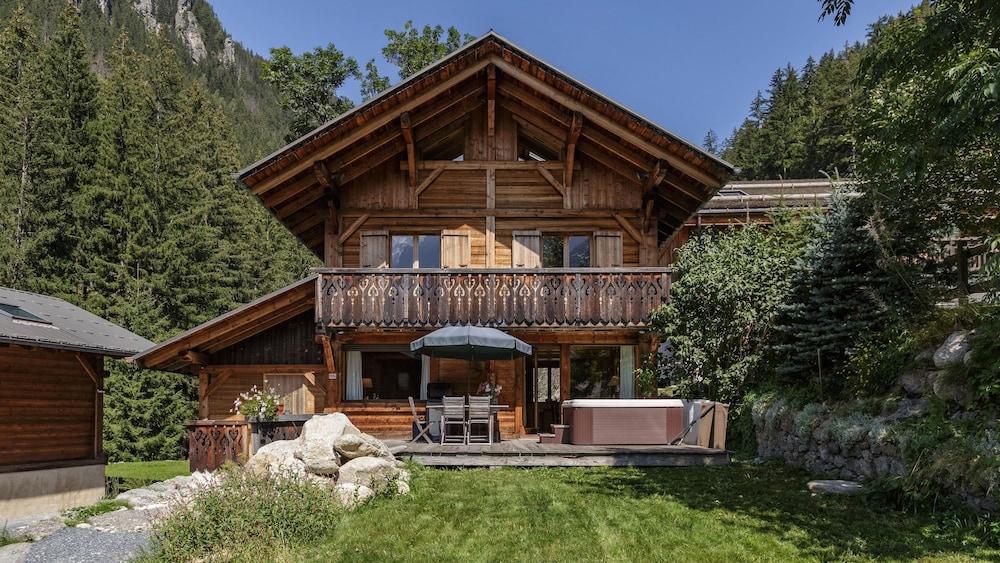 Chalet Scierie - Luxury Chalet With hot tub
