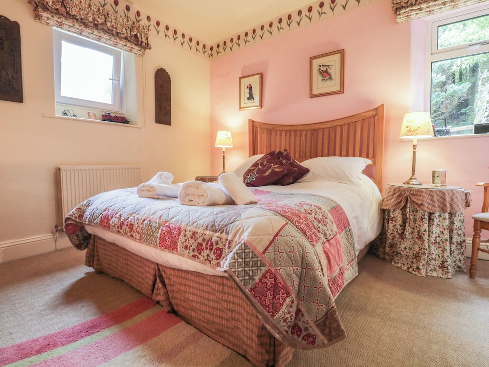 The Rockery Suite