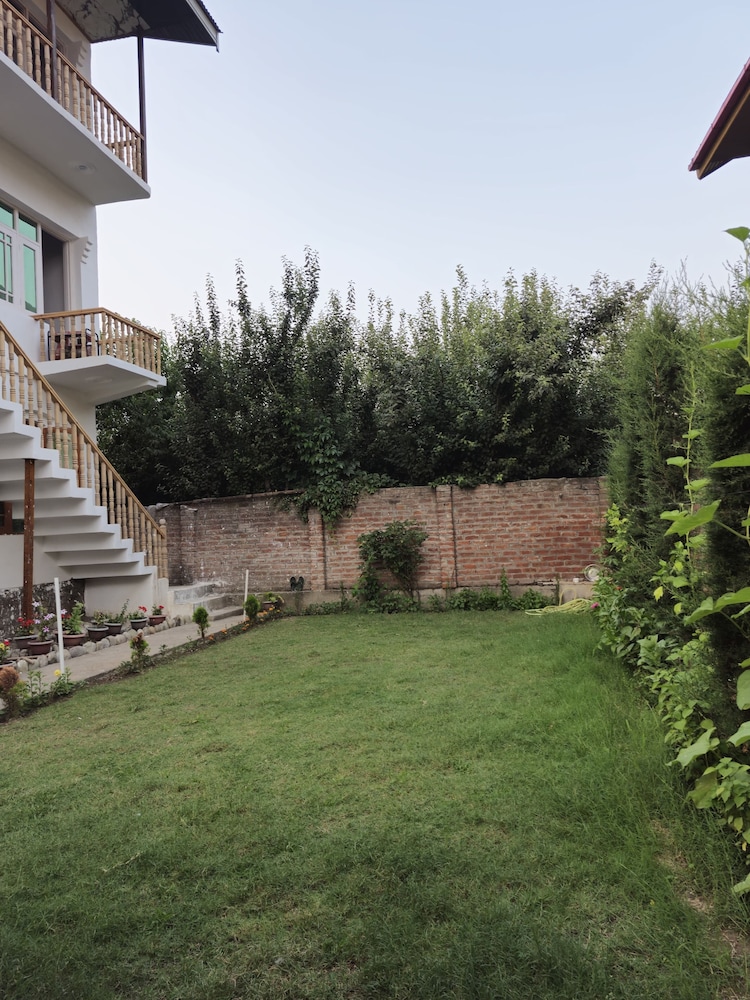 Shesh Bagh Boutique Homestay
