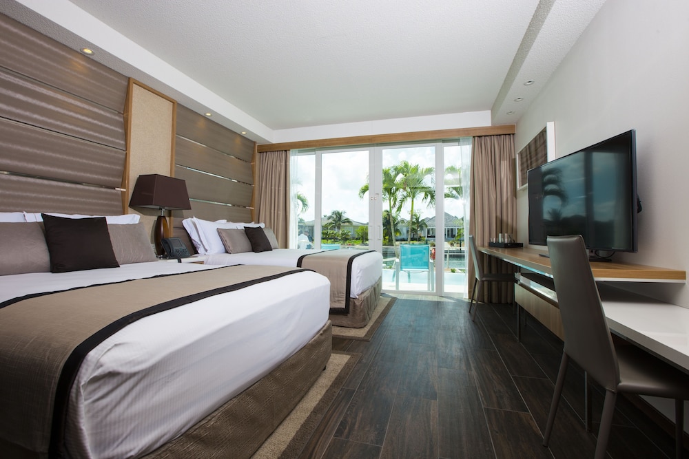 Hilton At Resorts World Bimini - Property Image 5