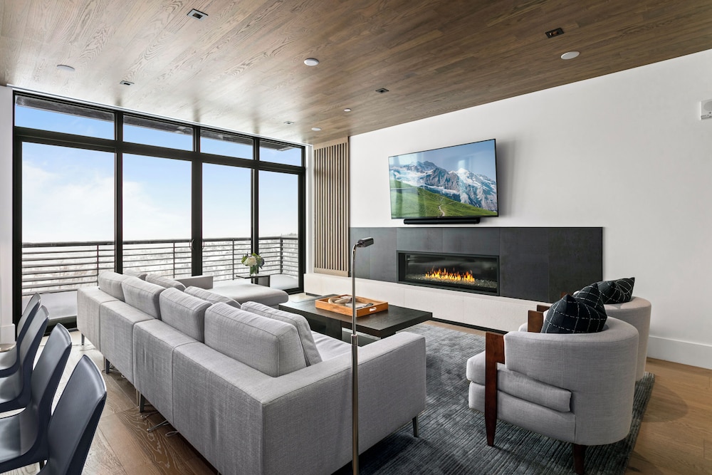 Argent at Deer Valley Resort - Three Bedroom Deluxe #203 3 Condo