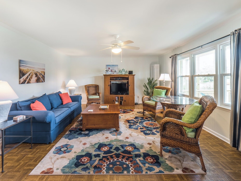 Dooley's Place by Carolina Retreats