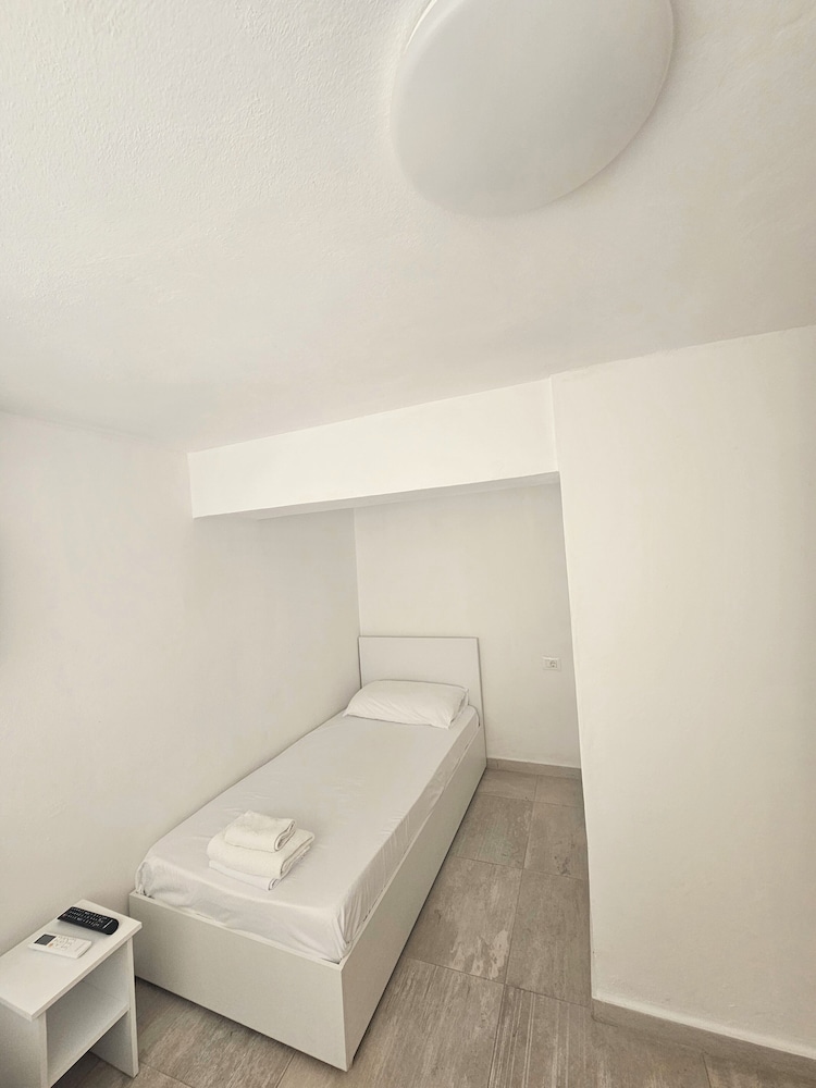 Enles Hotel