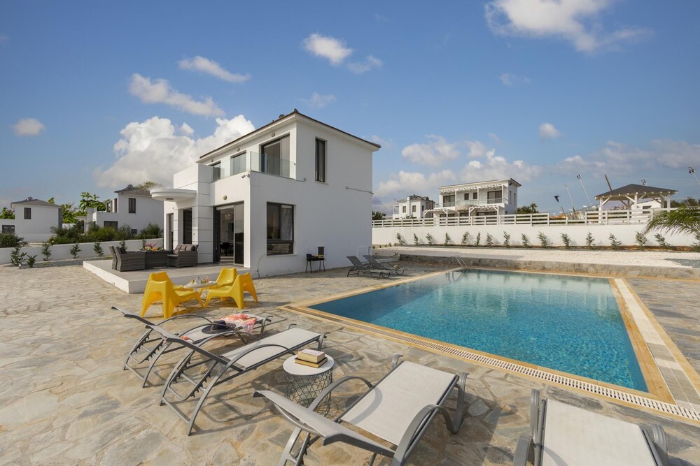 Greco Hilltop Views in Paralimni
