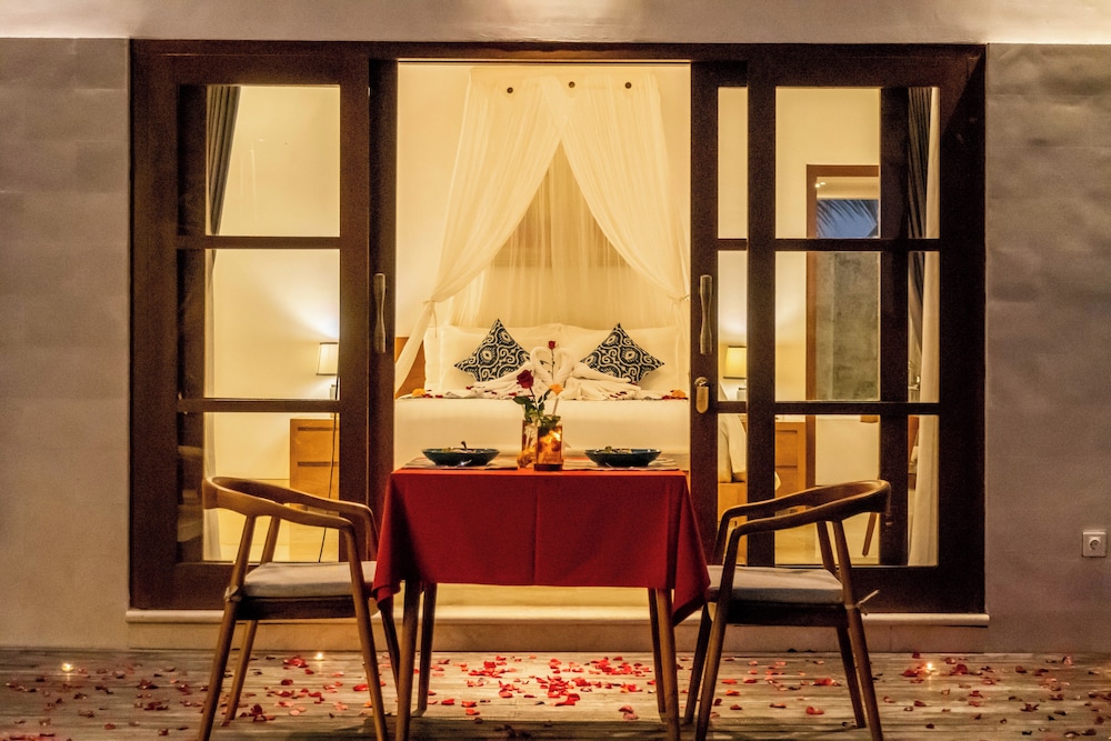 Kemawan Luxury Villas