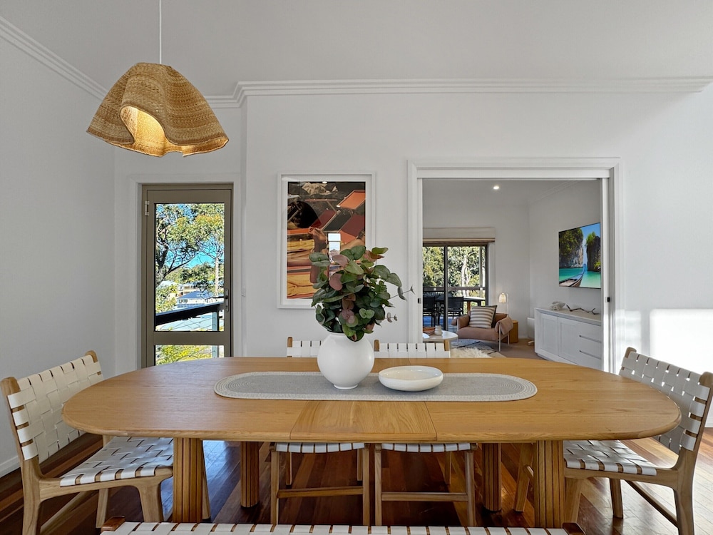 Serene Luxury Retreat on Malua Bay