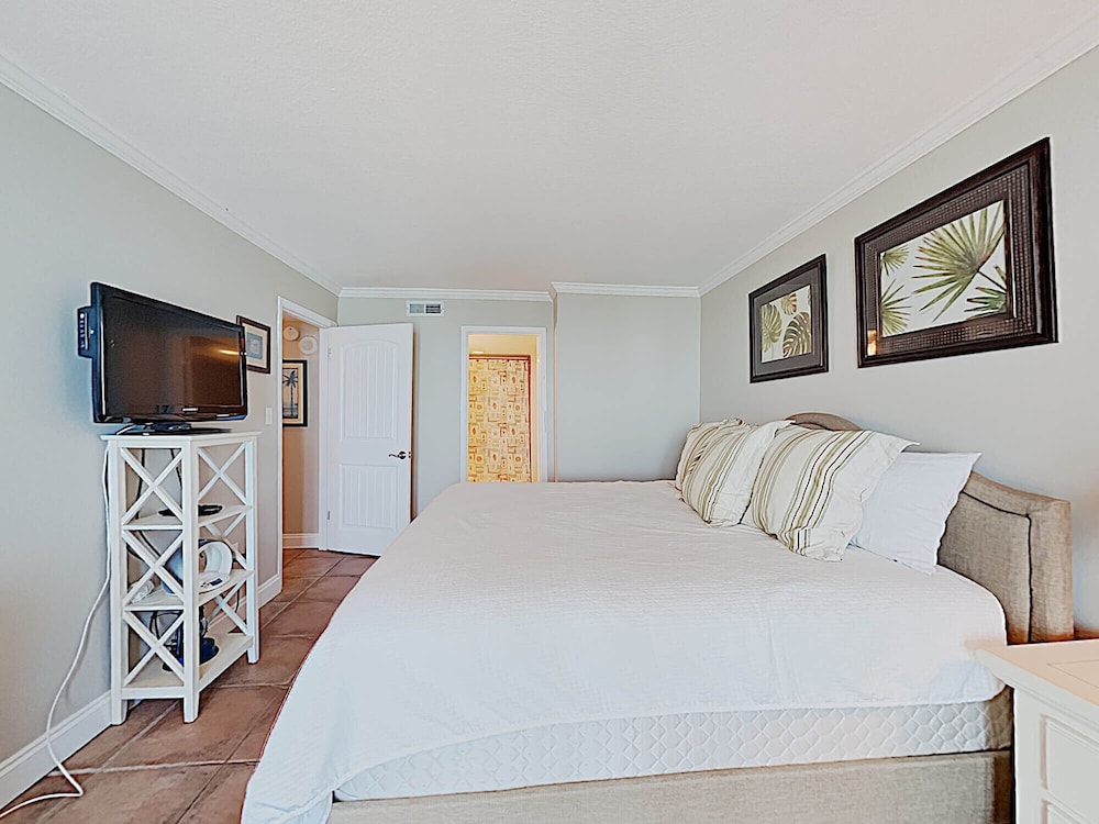 Sabine Yacht & Racquet by Southern Vacation Rentals, photo 52
