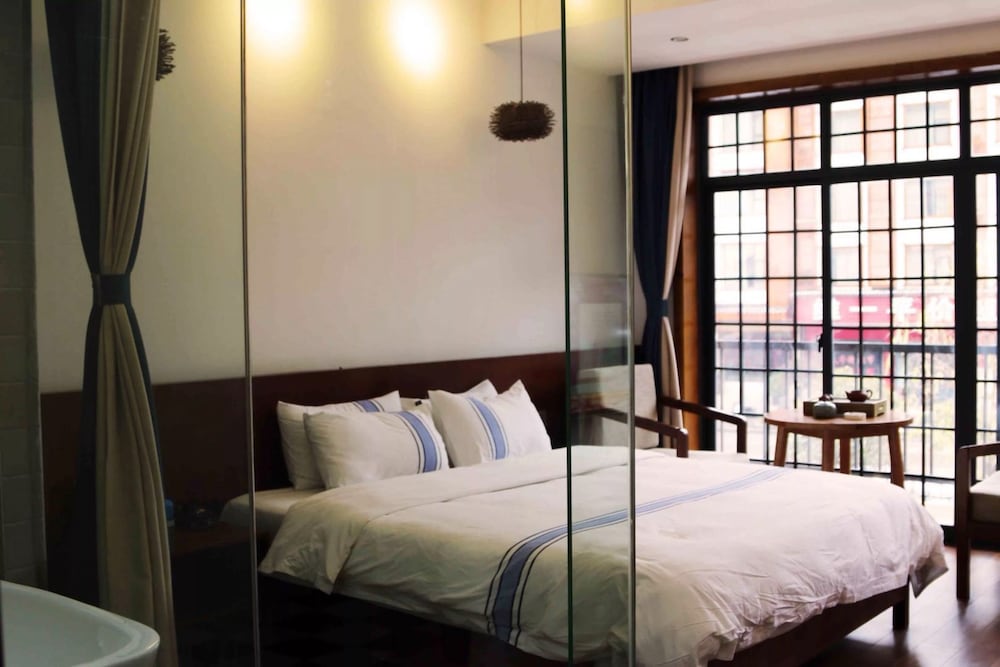 Jingshuihuajian Boutique Inn