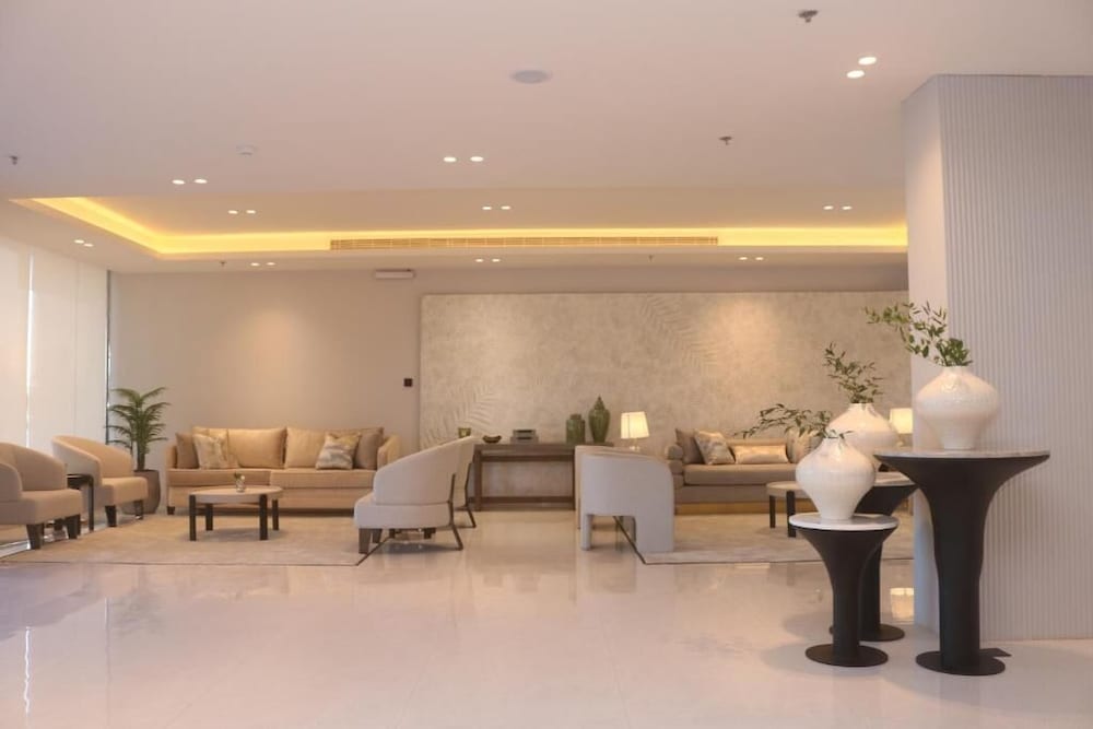 Palm Gate Hotel Suites