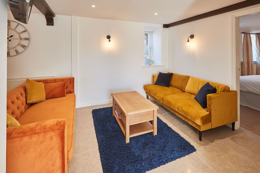 Host Stay The Granary view 5
