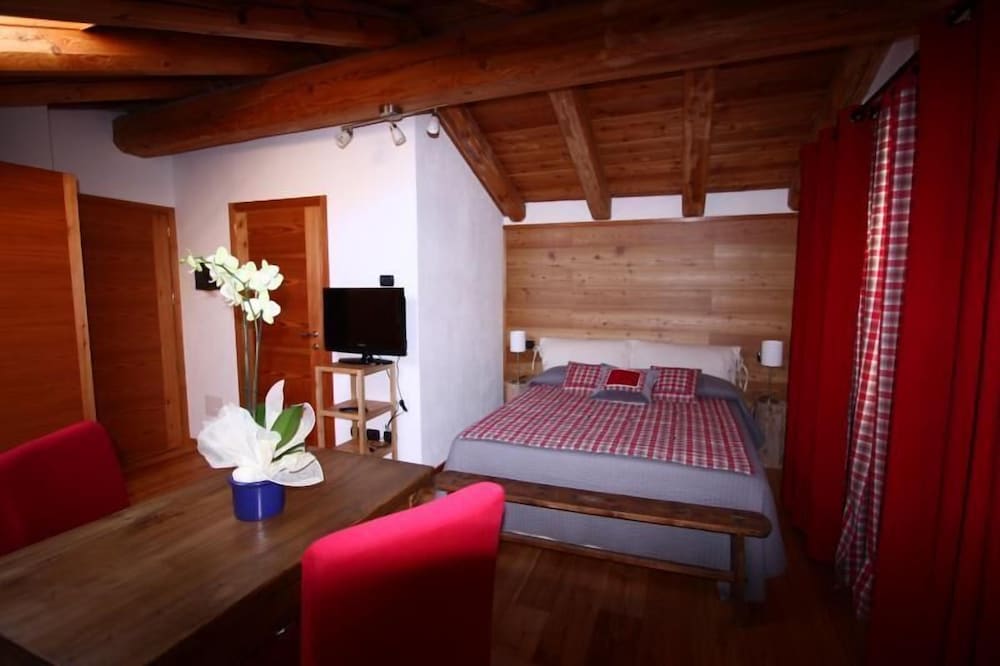 Maison Perriere