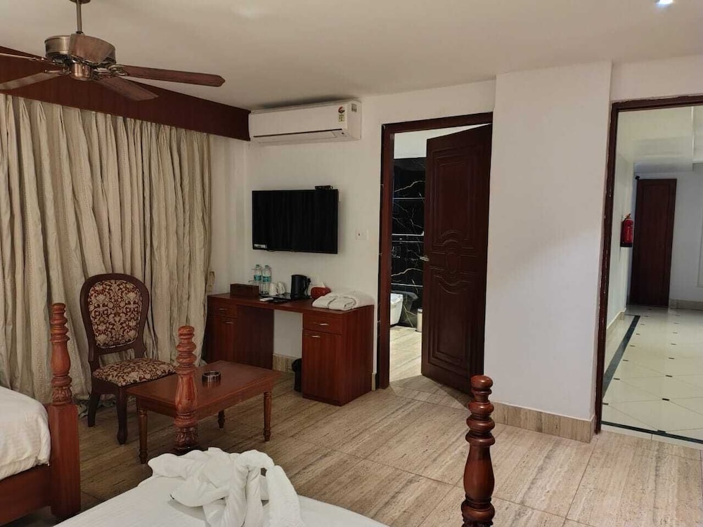 RESORT TITLI