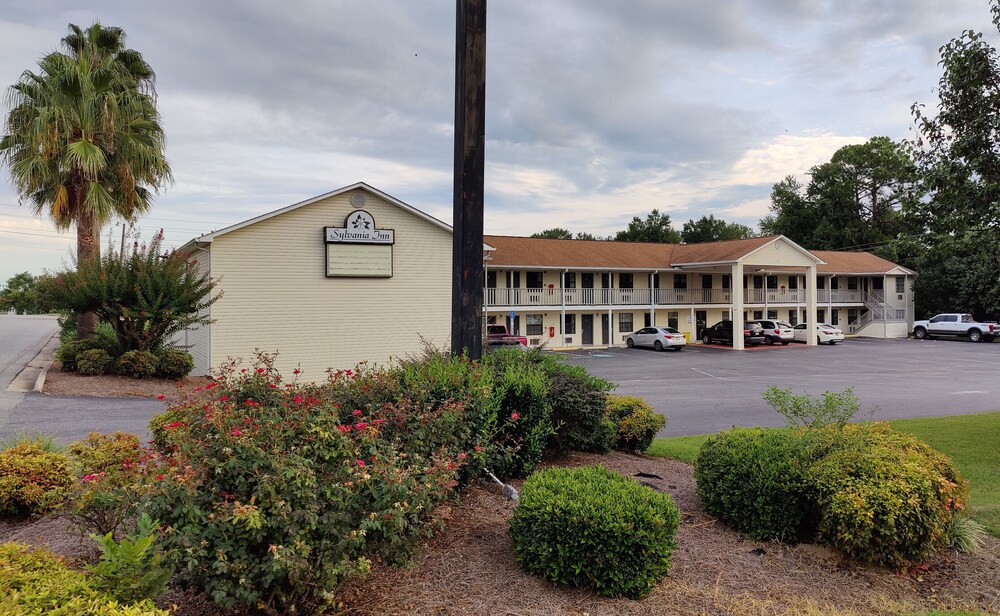 Sylvania Inn view 2