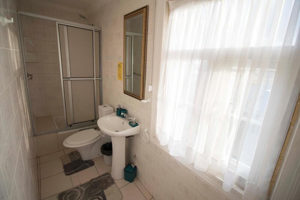 Hostal Bulnes