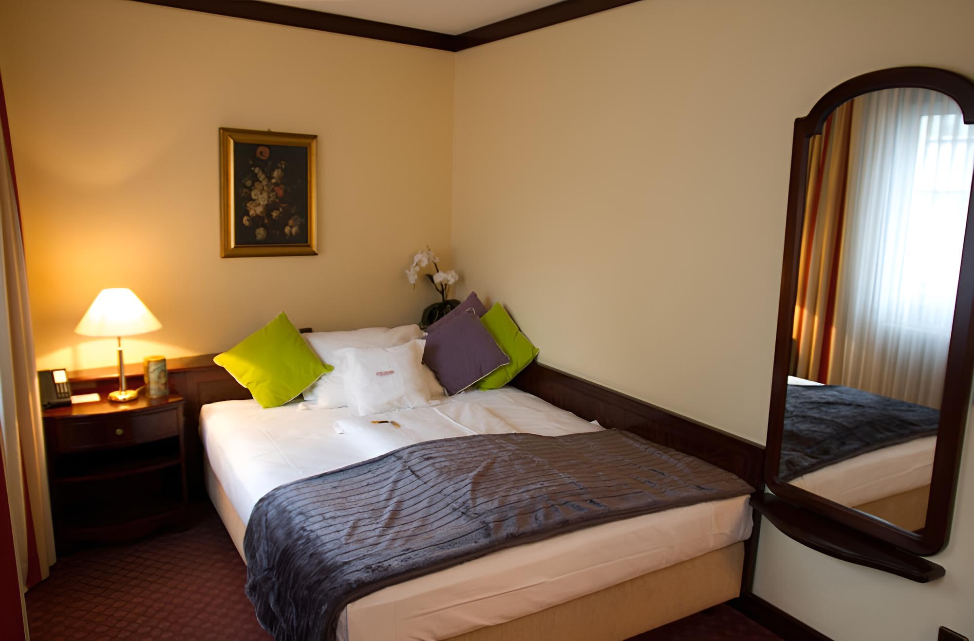 Munich Vacations - Hotel Exquisit - Property Image 7