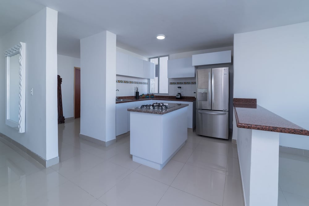 Galeon By Nomad Guru view 5