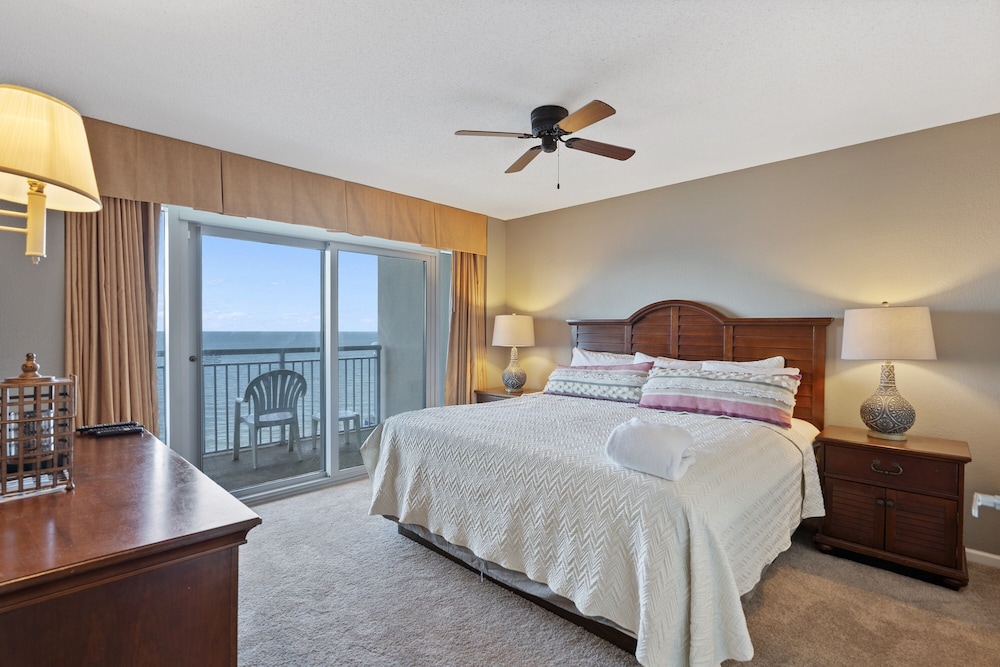 Grand Atlantic by Elliott Beach Rentals